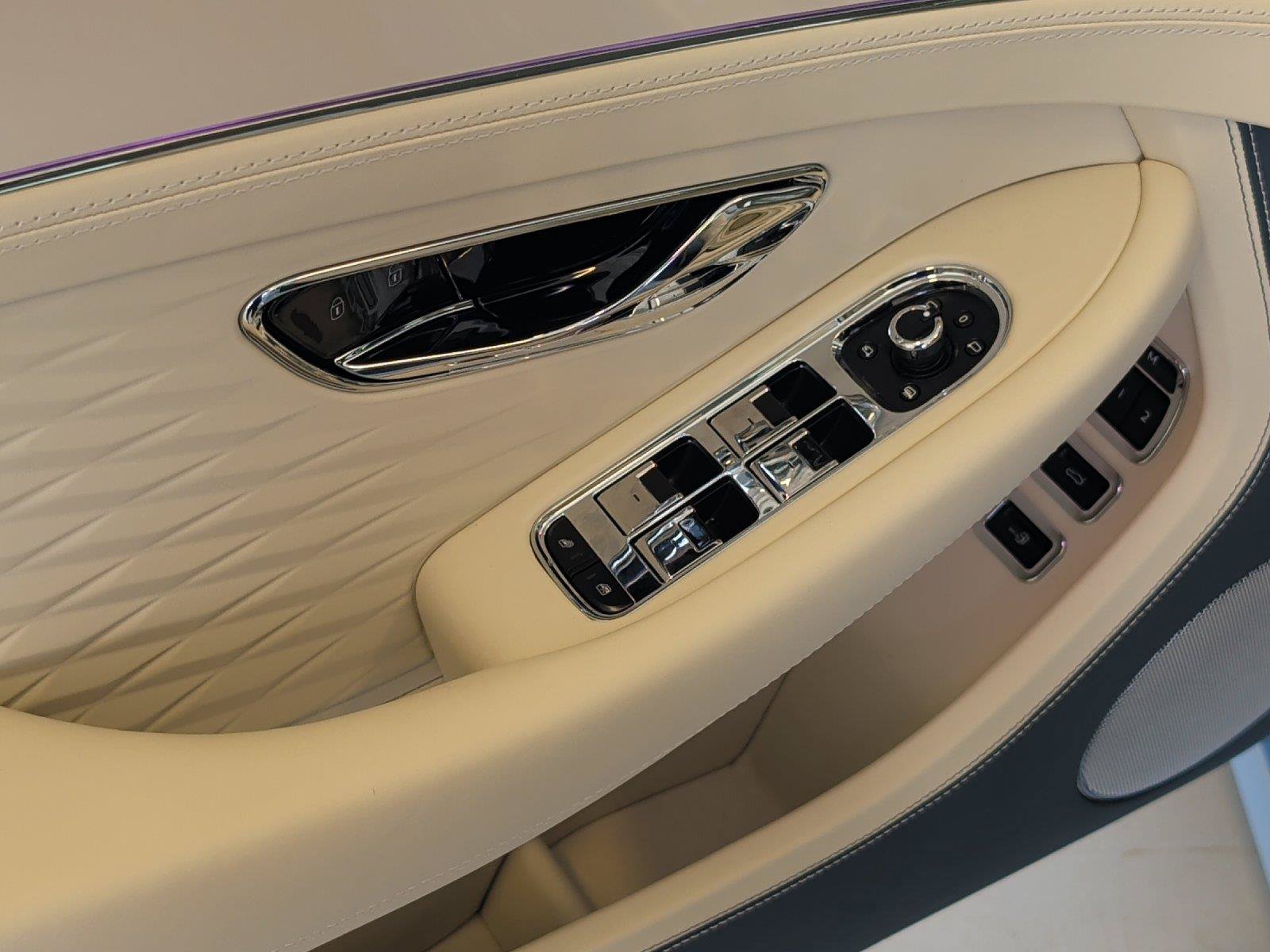 New 2026 Bentley Continental GTC AWD/4WD image 22
