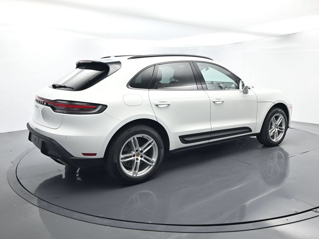 Certified 2022 Porsche Macan AWD/4WD image 15
