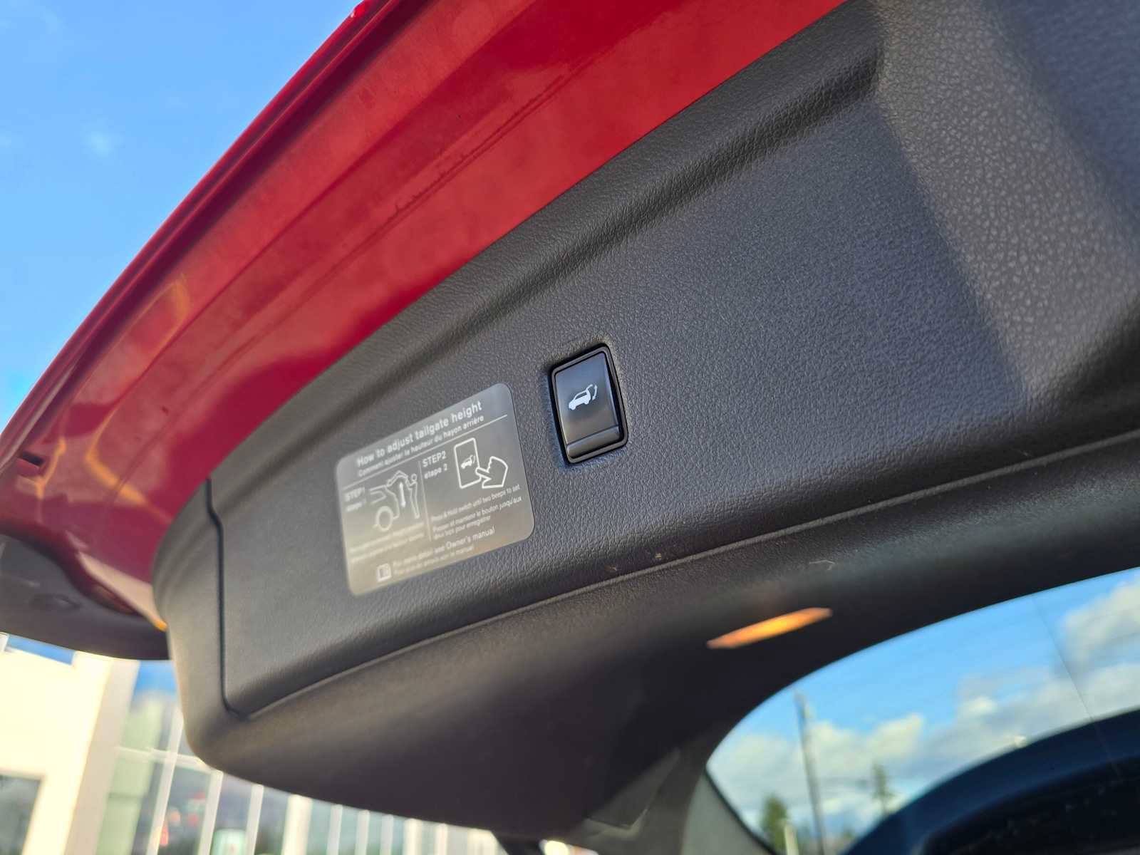 Used 2022 INFINITI QX50 Sensory image 19