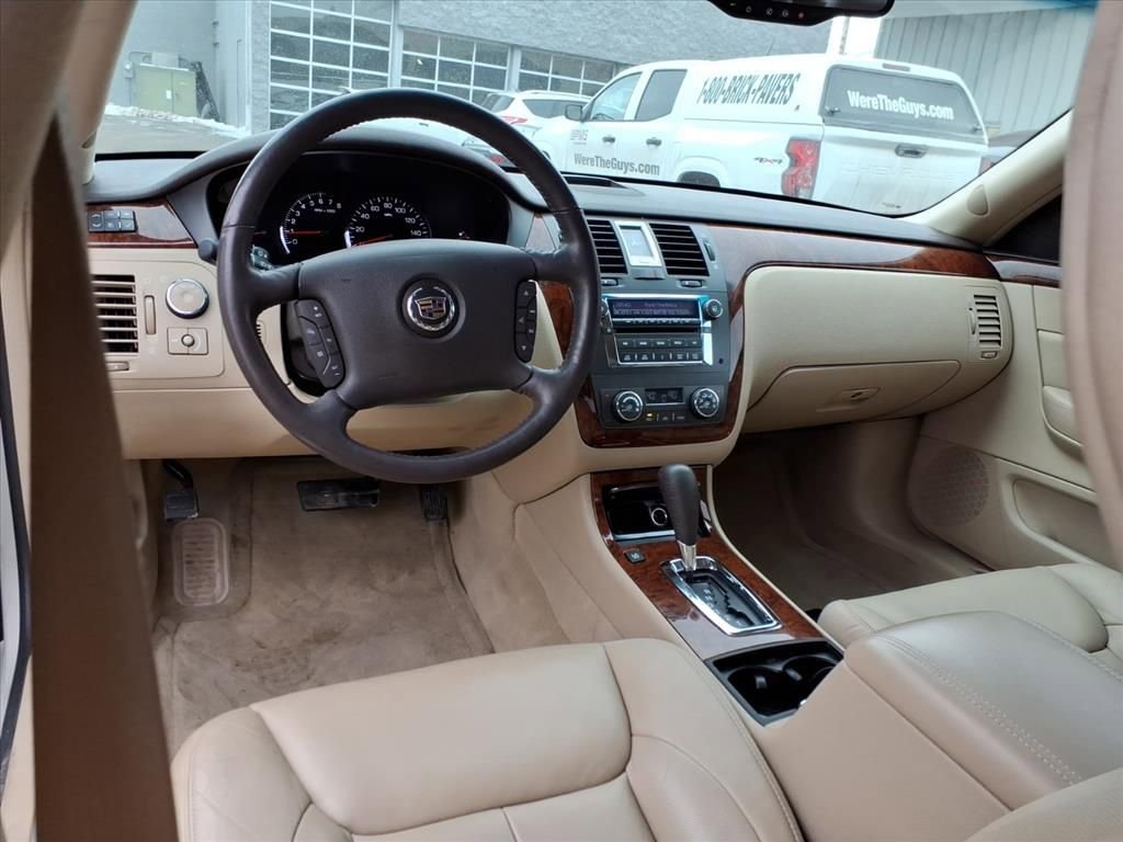 Used 2007 Cadillac DTS Luxury I w/ Trunk Convenience Package image 11