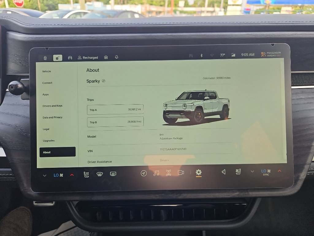 Used 2023 Rivian R1T Adventure image 10