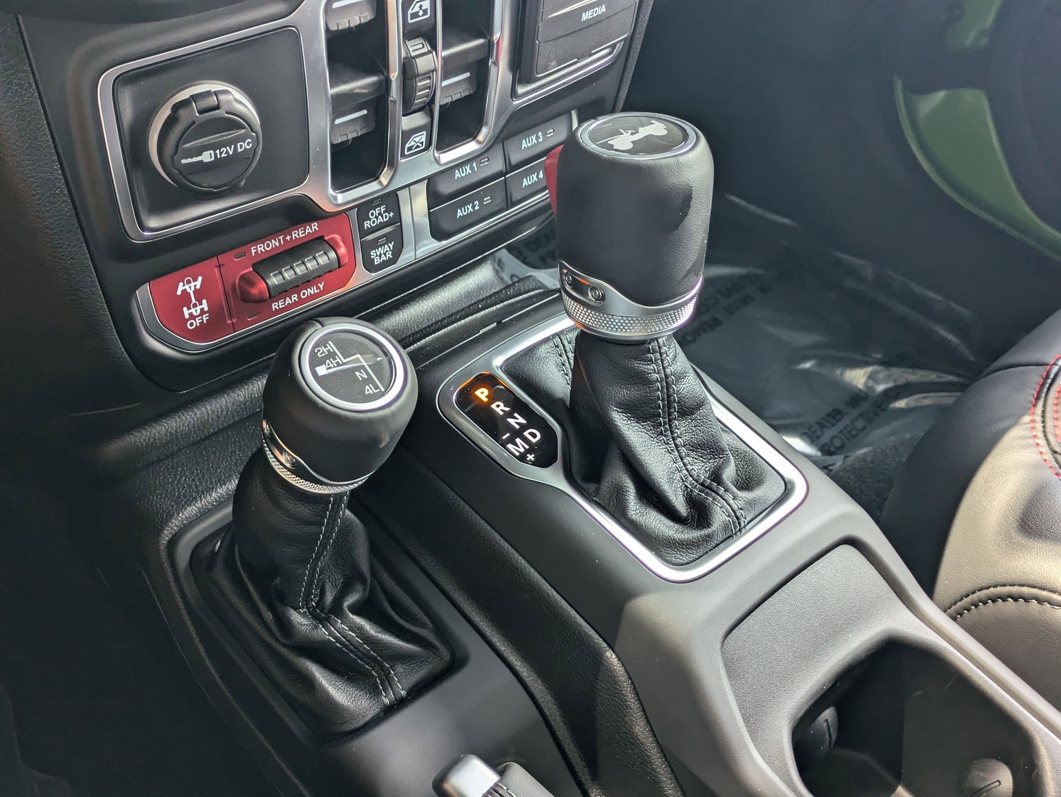 New 2025 Jeep Wrangler Unlimited Rubicon image 16