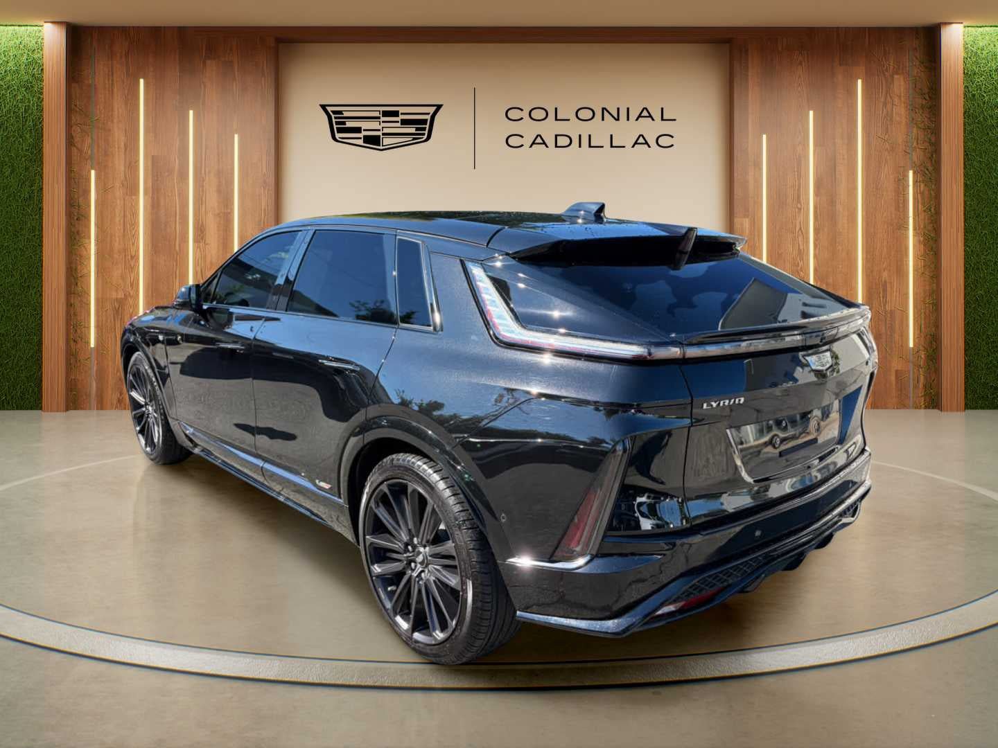 Used 2026 Cadillac Lyriq V AWD/4WD image 4