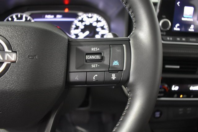 Certified 2025 Nissan Rogue SV w/ SV Premium Package FWD image 17