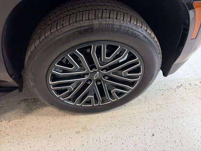 Used 2026 Chevrolet Tahoe Premier w/ Sun And Tow Package image 14