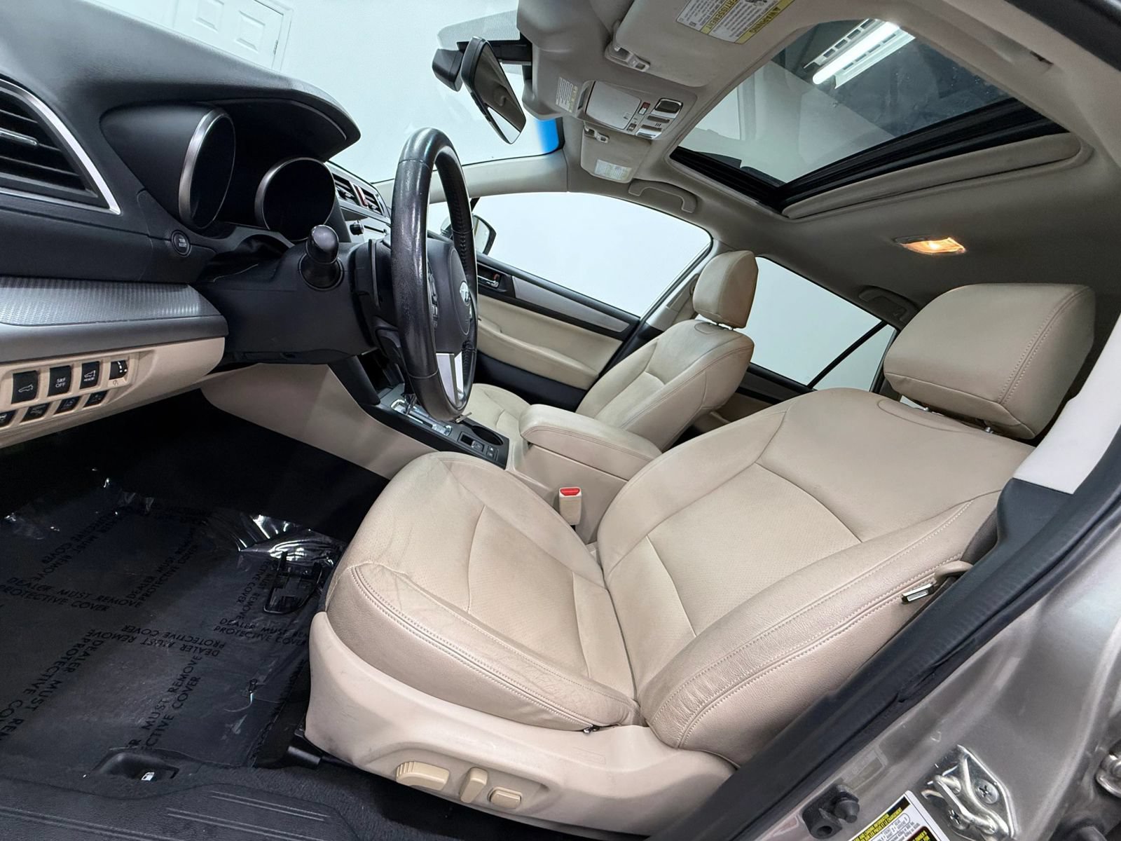 Used 2017 Subaru Outback 2.5i Premium AWD/4WD image 16