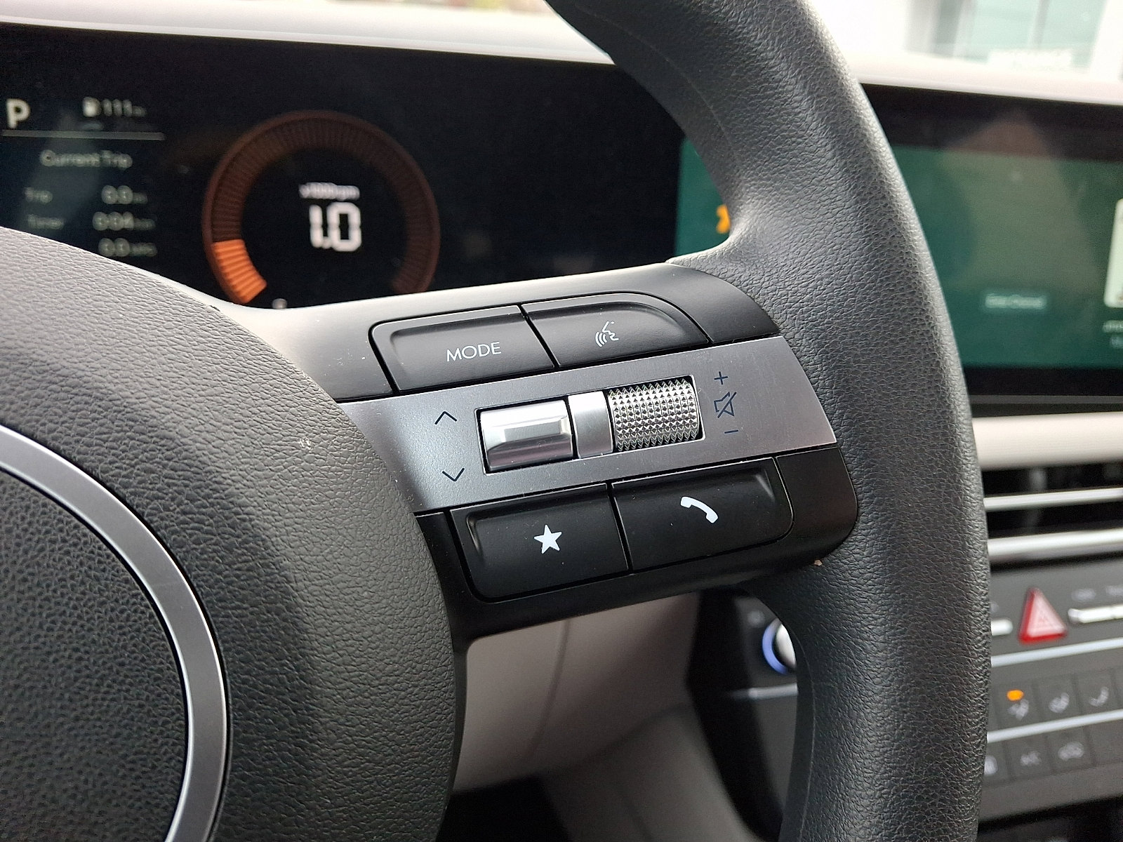 Used 2025 Hyundai Tucson SE image 21