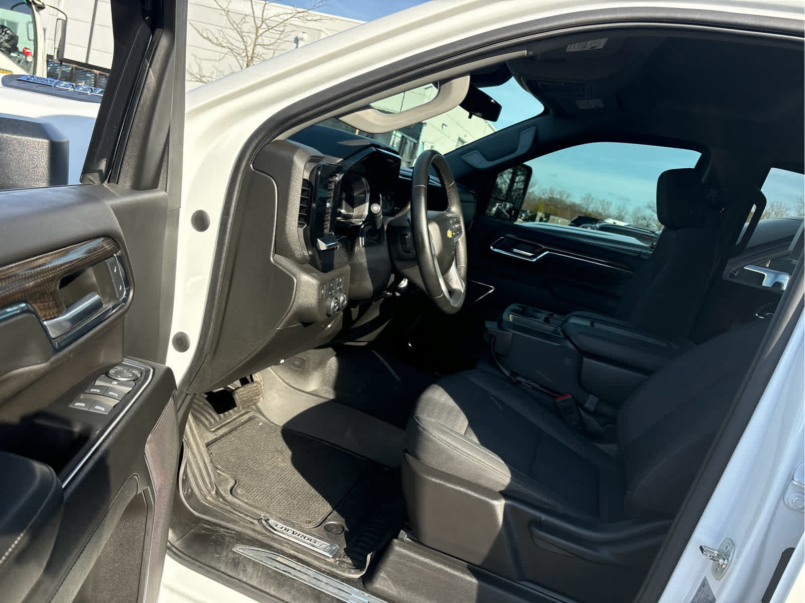 Certified 2024 Chevrolet Silverado 2500 LT AWD/4WD image 8
