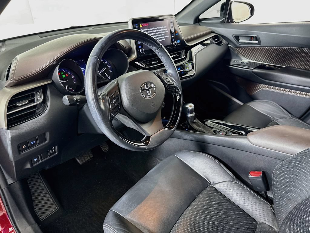 Used 2019 Toyota C-HR Limited FWD image 9