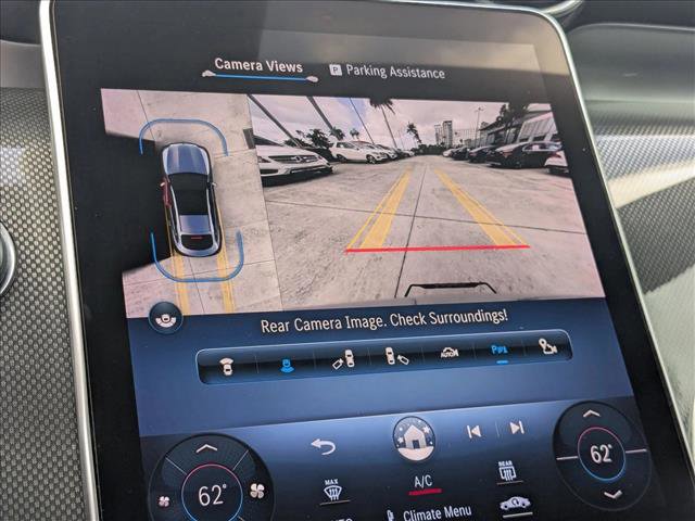 Used 2024 Mercedes-Benz GLC 300 4MATIC image 13