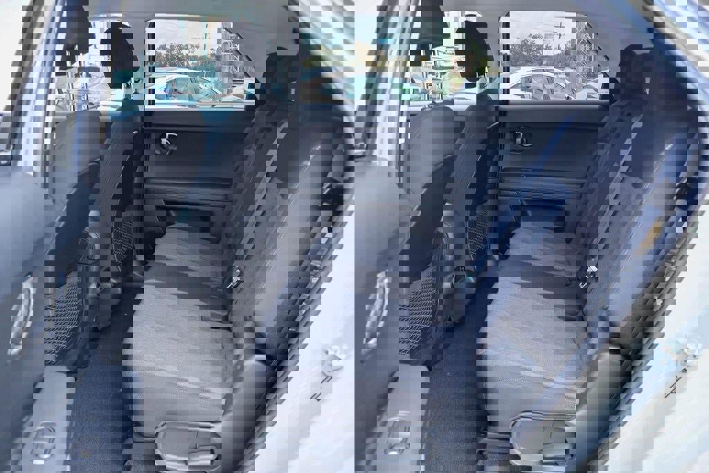 New 2025 Hyundai Venue Limited image 9
