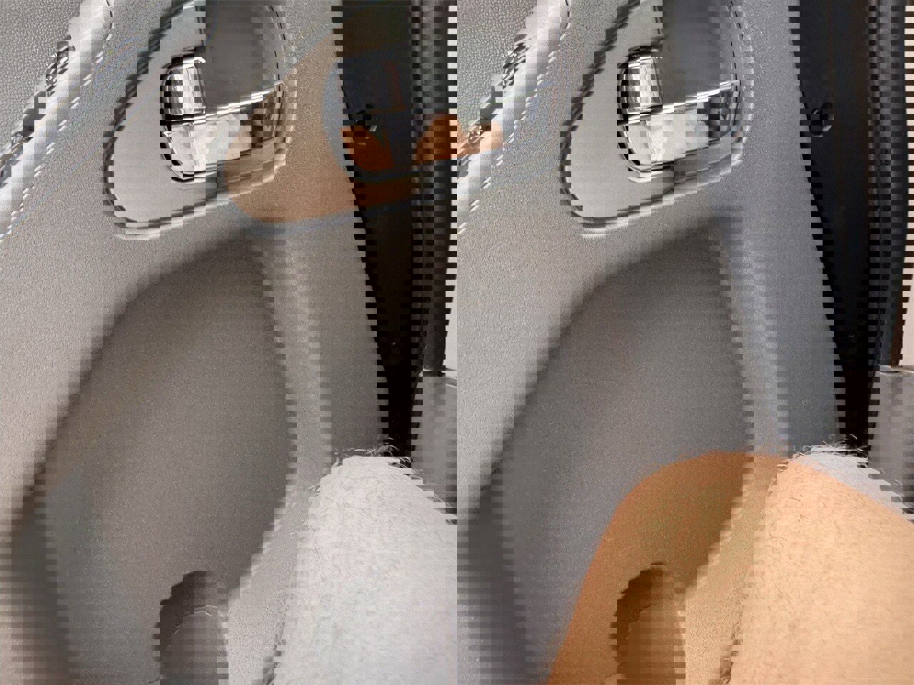 Used 2019 Nissan Frontier SV image 23