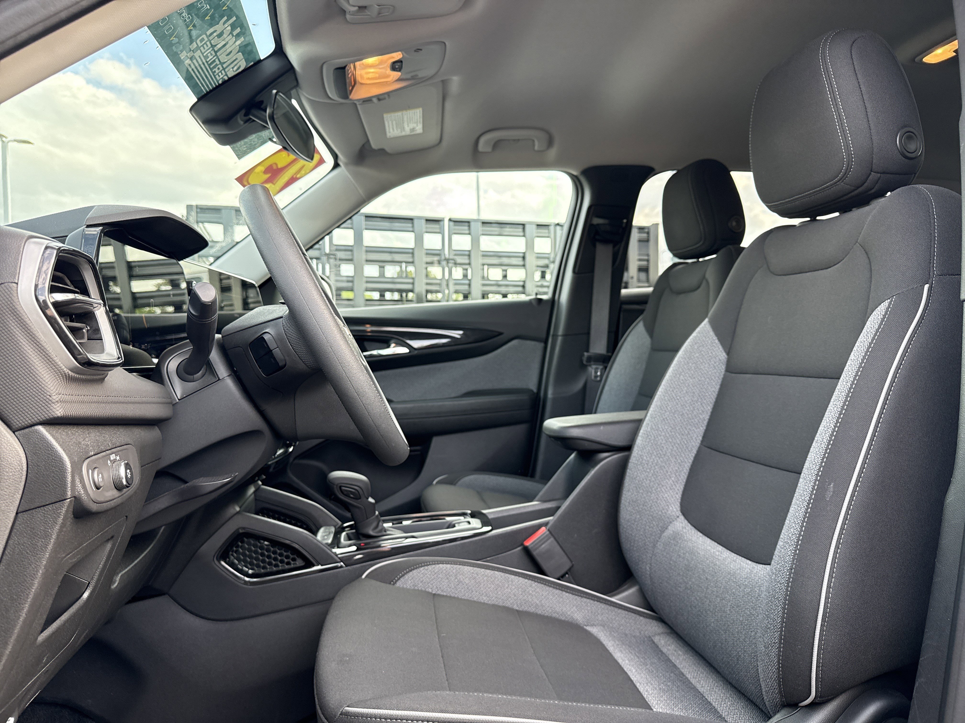 Used 2025 Chevrolet TrailBlazer LT image 16