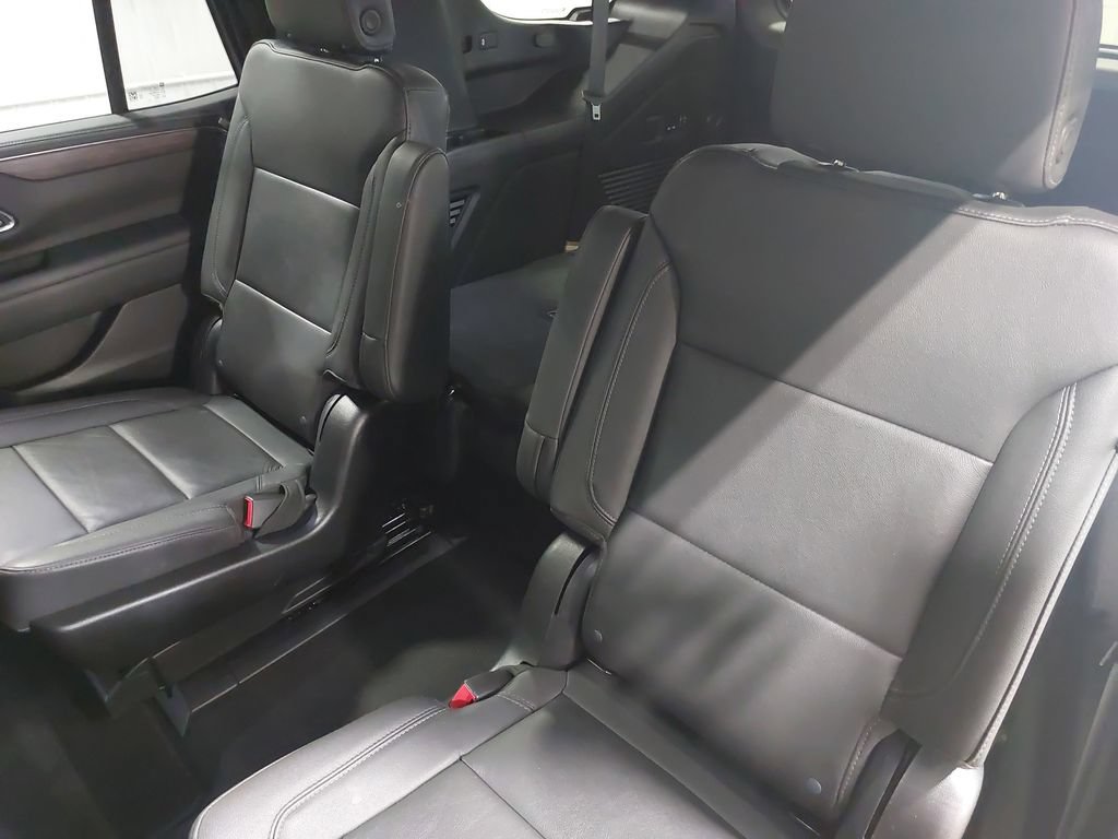 Used 2022 Chevrolet Tahoe LT w/ Luxury Package AWD/4WD image 15