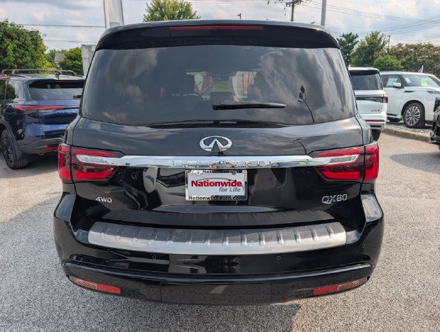Used 2023 INFINITI QX80 Sensory w/ Cargo Package AWD/4WD image 4