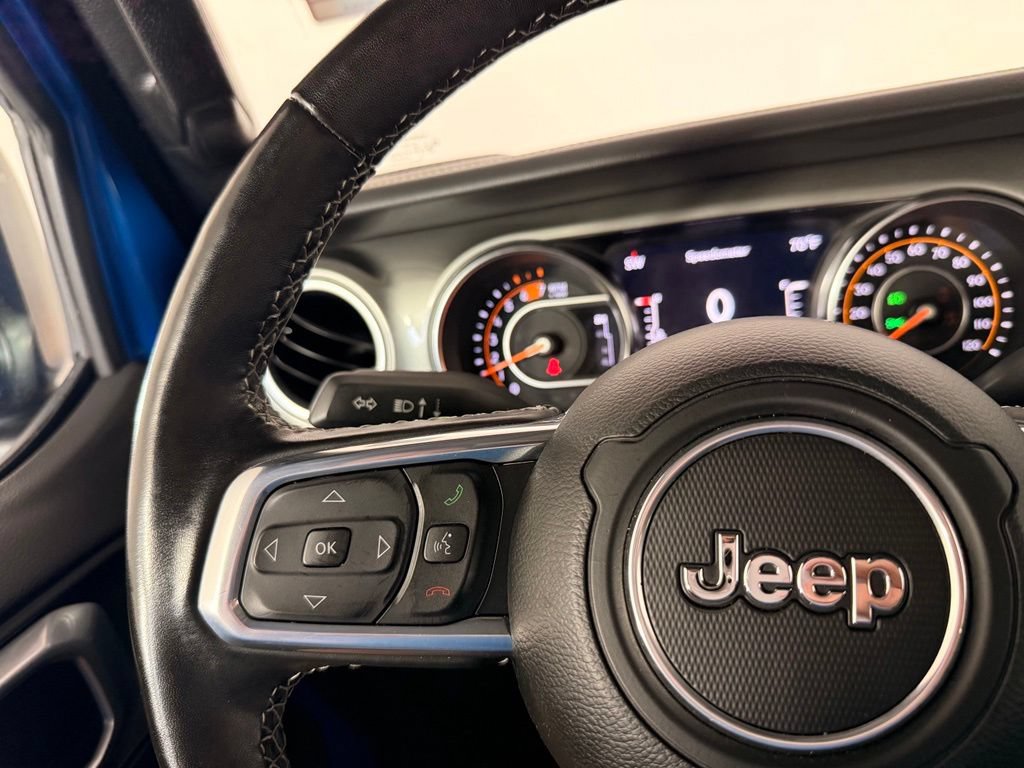 Used 2023 Jeep Wrangler Unlimited Sahara w/ Cold Weather Group AWD/4WD image 33