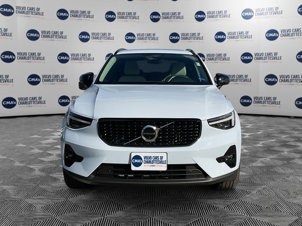 New 2026 Volvo XC40 B5 Plus w/ Protection Package Premier image 8