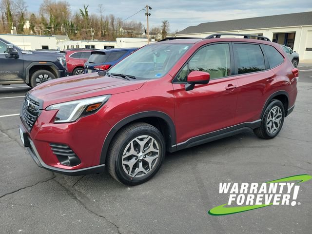 Used 2023 Subaru Forester Premium image 3