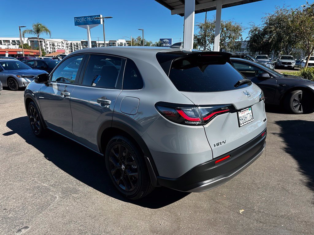 Used 2024 Honda HR-V Sport image 6