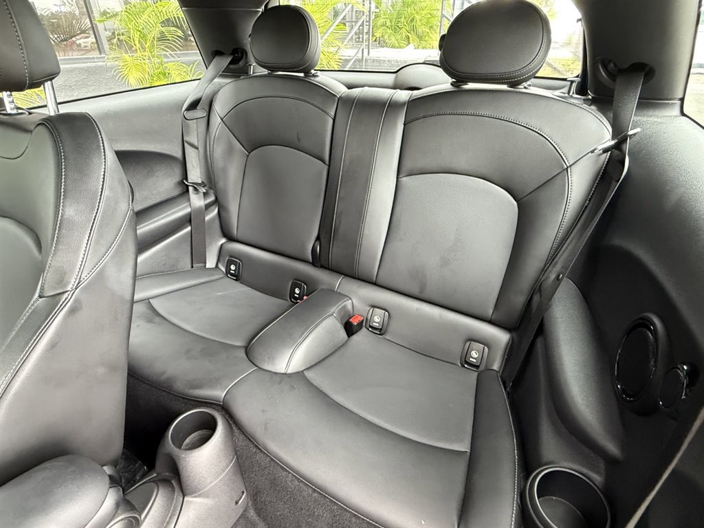 Used 2019 MINI Cooper S w/ Premium Package image 11