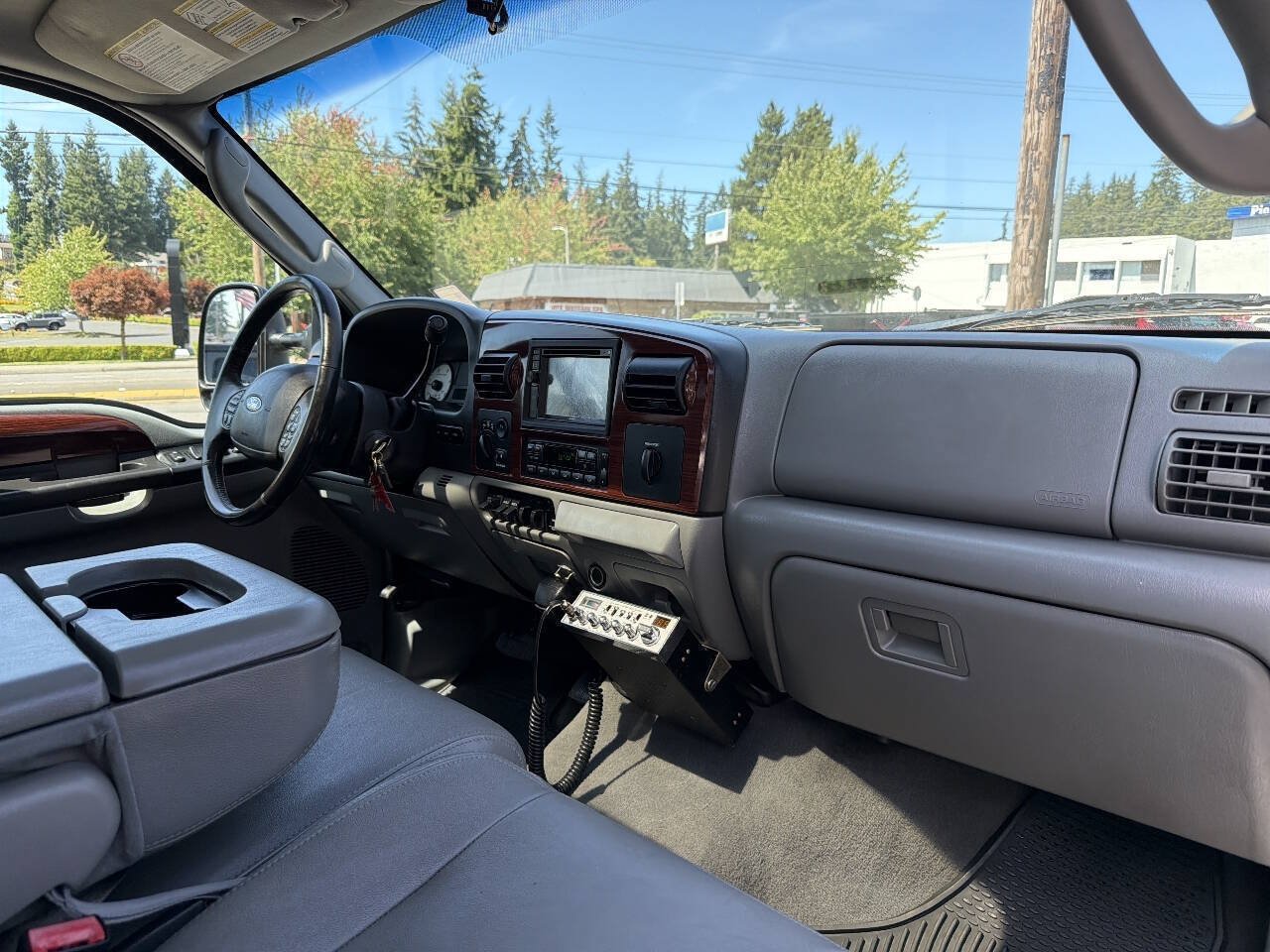 Used 2006 Ford F350 Lariat AWD/4WD image 28