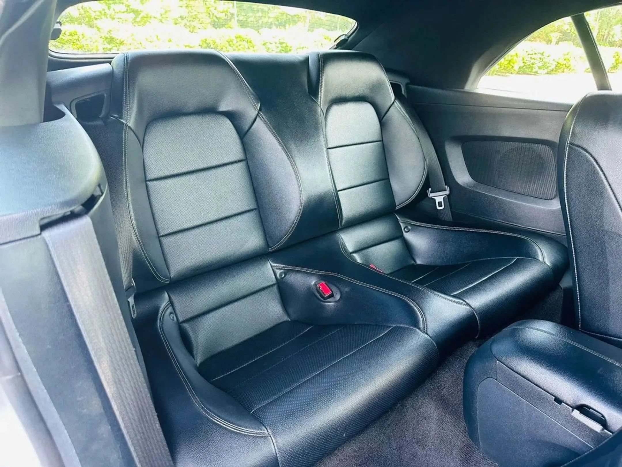 Used 2016 Ford Mustang Premium RWD image 15