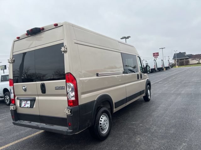 Used 2025 RAM ProMaster 2500 w/ Crew Van Package FWD image 5