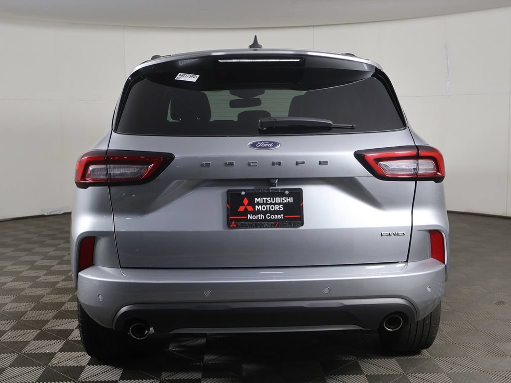 Used 2023 Ford Escape ST-Line Elite w/ Premium Technology Package AWD/4WD image 12