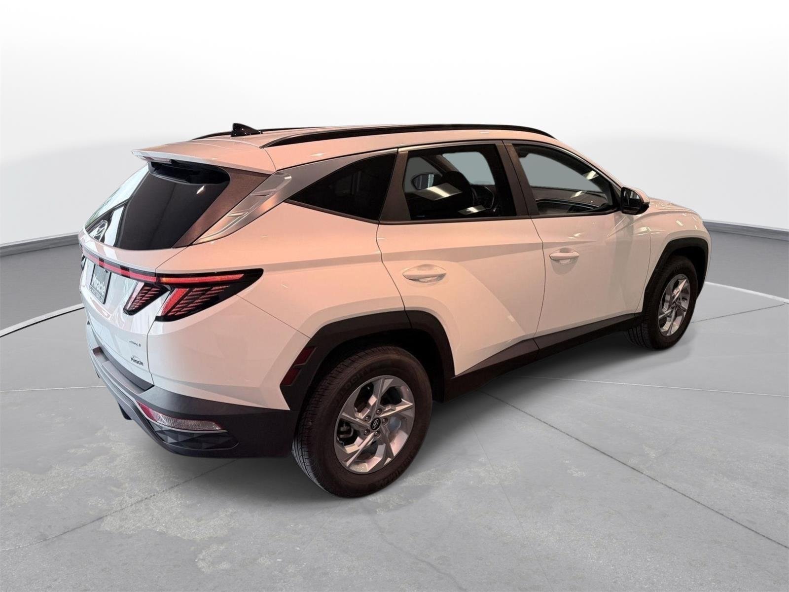 Used 2023 Hyundai Tucson SEL AWD/4WD image 4