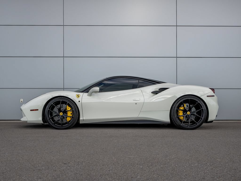 Used 2018 Ferrari 488 GTB RWD image 9