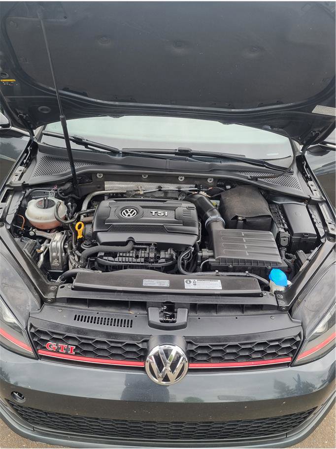 Used 2017 Volkswagen GTI Sport FWD image 17