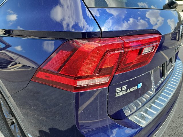 Used 2023 Volkswagen Tiguan SE FWD image 39