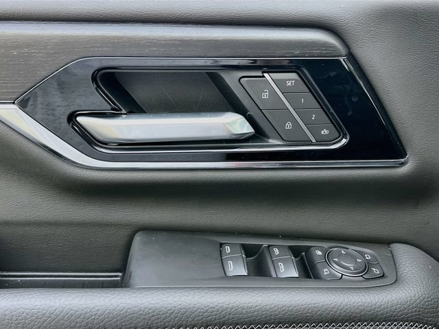 New 2026 GMC Yukon Denali w/ Sun & Power Step Package AWD/4WD image 13