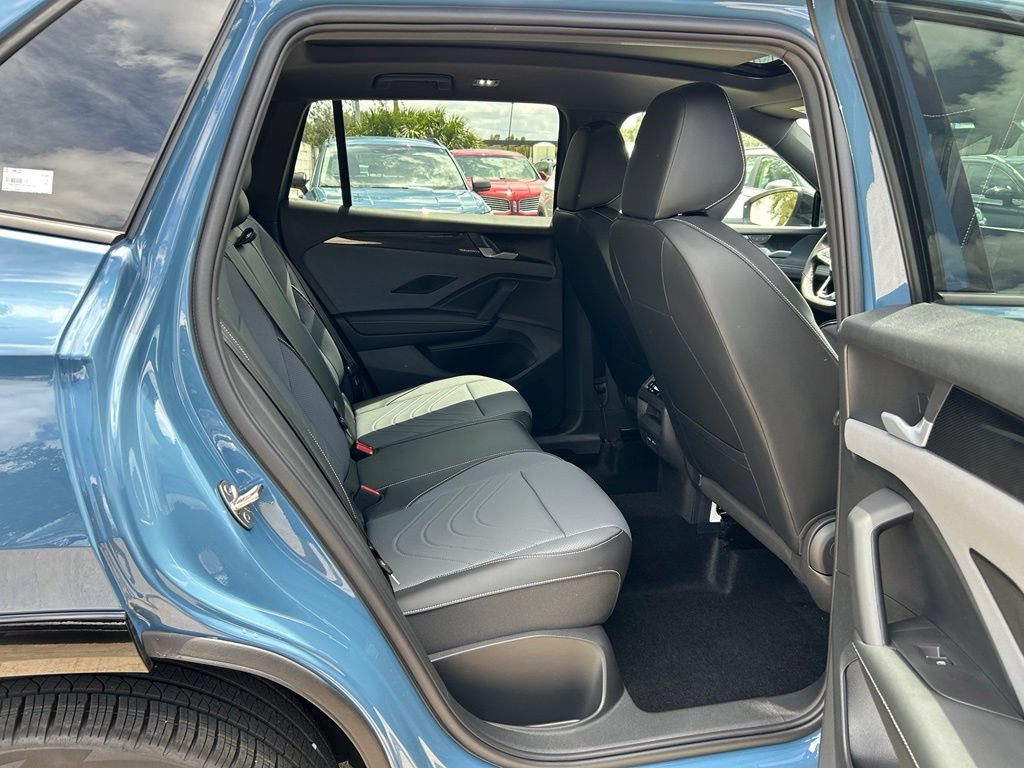 New 2026 Volkswagen Tiguan SE R-Line FWD image 39