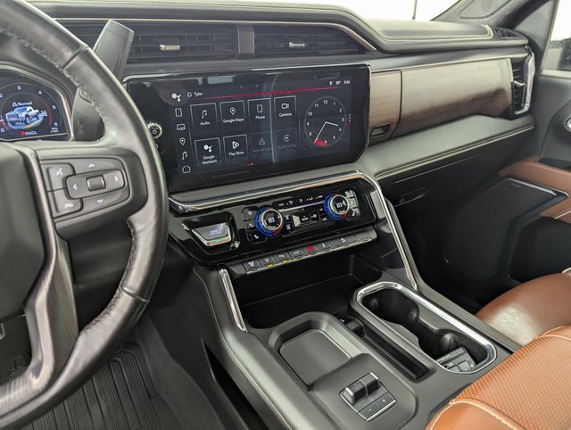 Used 2025 GMC Sierra 2500 Denali Ultimate image 14
