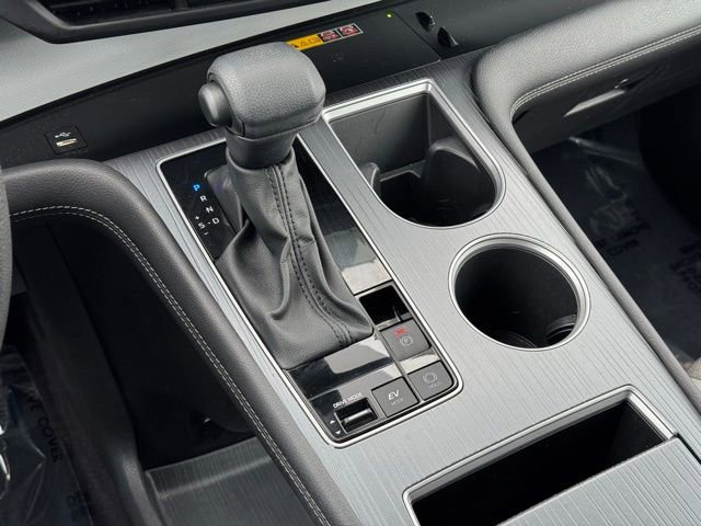 Certified 2025 Toyota Sienna LE image 16