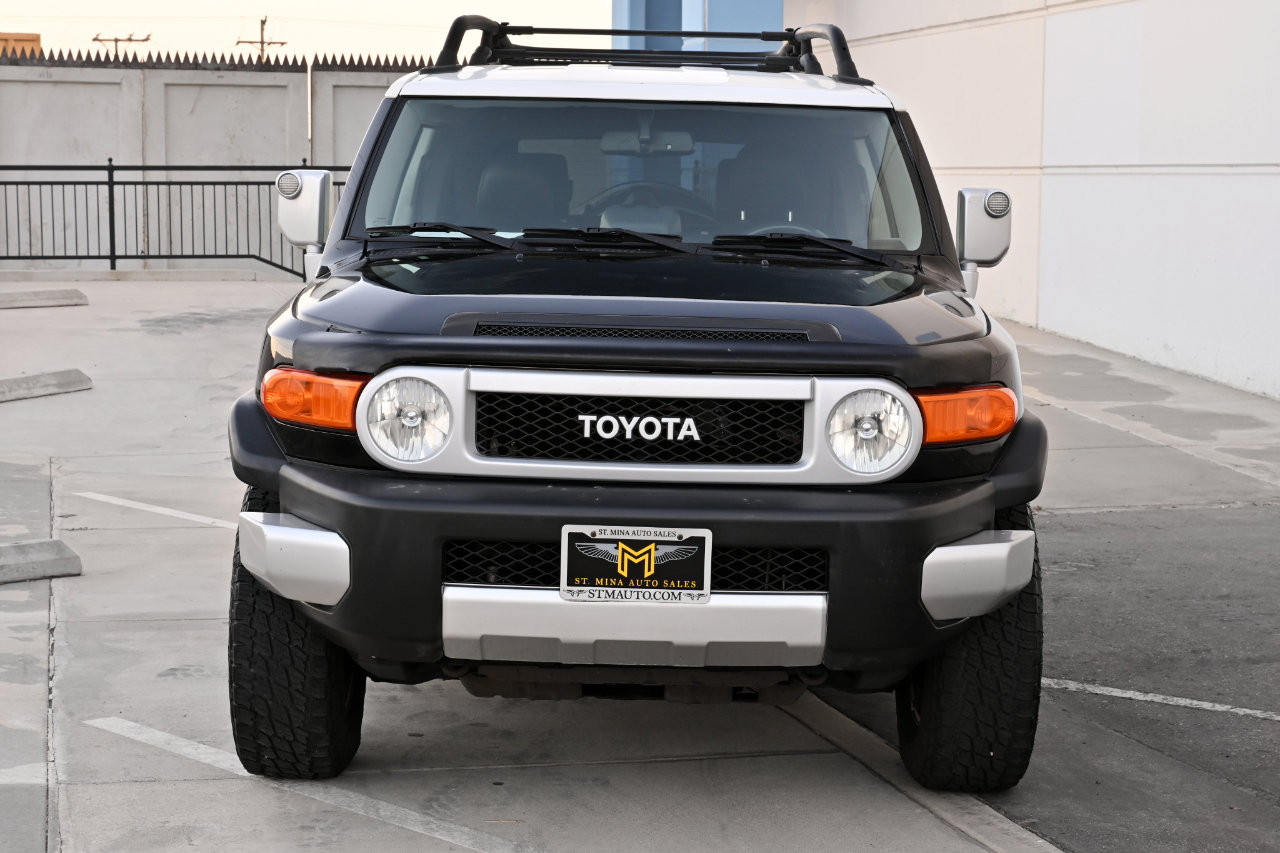 Used 2011 Toyota FJ Cruiser 4WD w/ Convenience Pkg image 10
