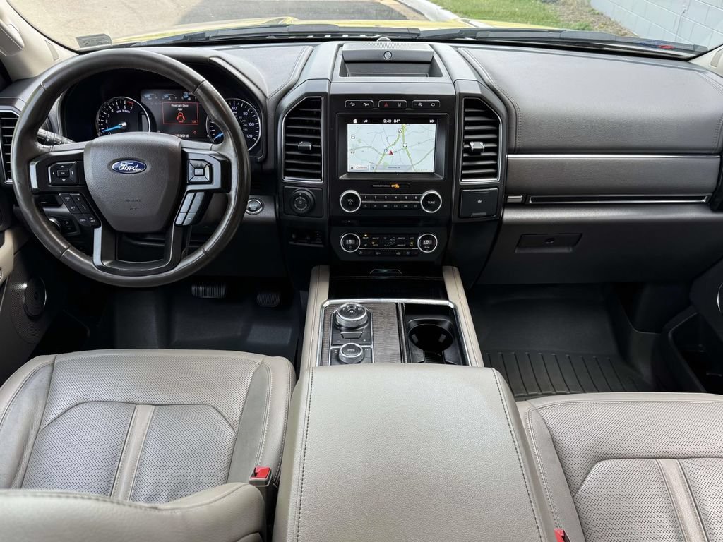 Used 2018 Ford Expedition Limited w/ Equipment Group 302A AWD/4WD image 2
