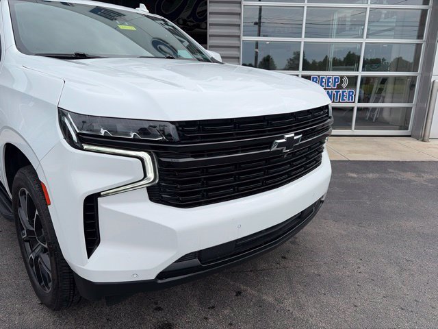 Used 2024 Chevrolet Tahoe RST w/ Luxury Package AWD/4WD image 5