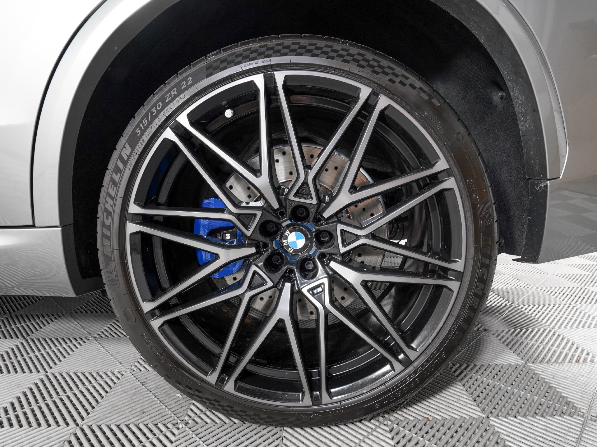 Used 2021 BMW X5 M w/ Competition Package AWD/4WD image 34