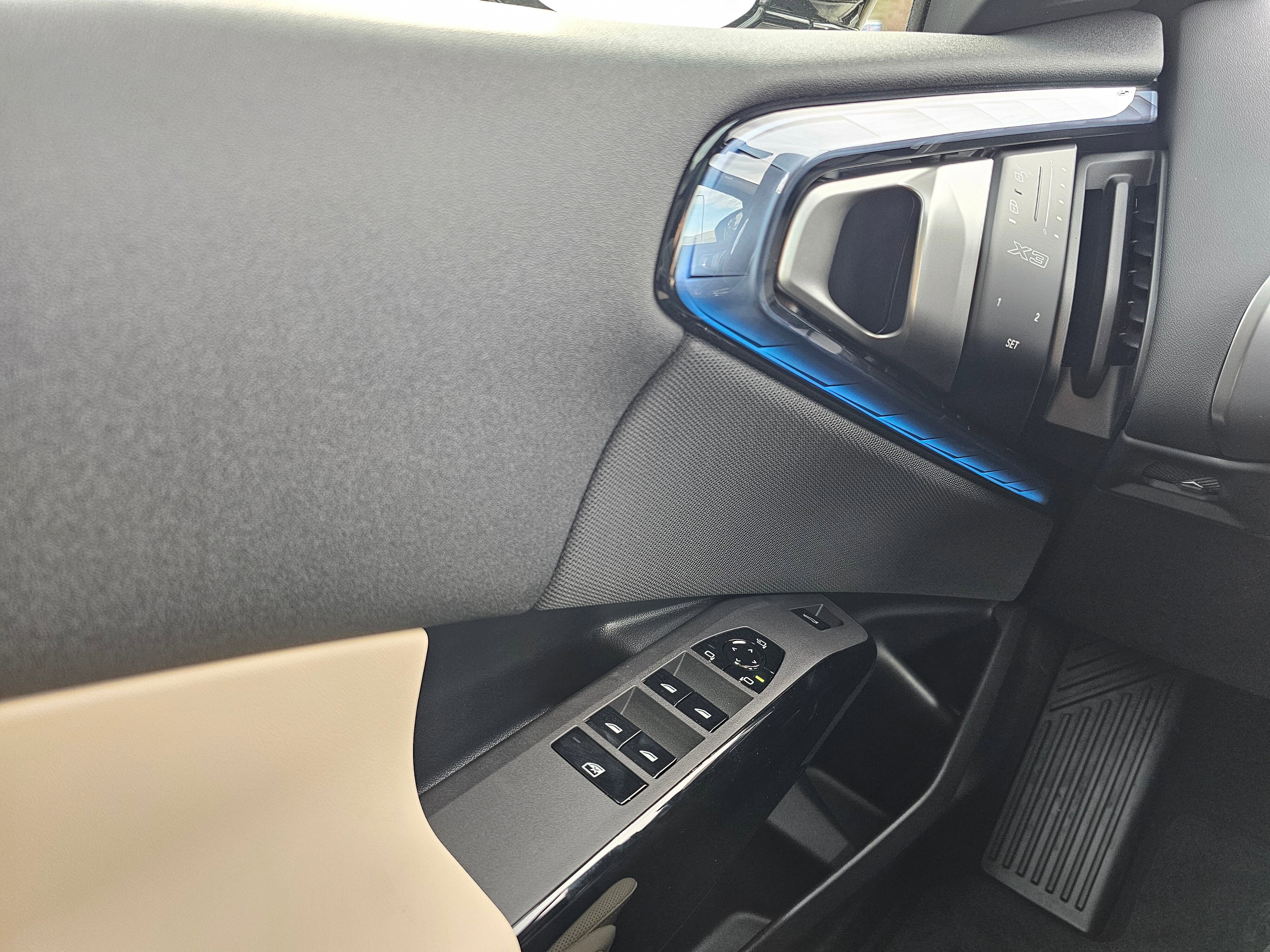 New 2026 BMW X3 xDrive30 w/ Premium Package image 29