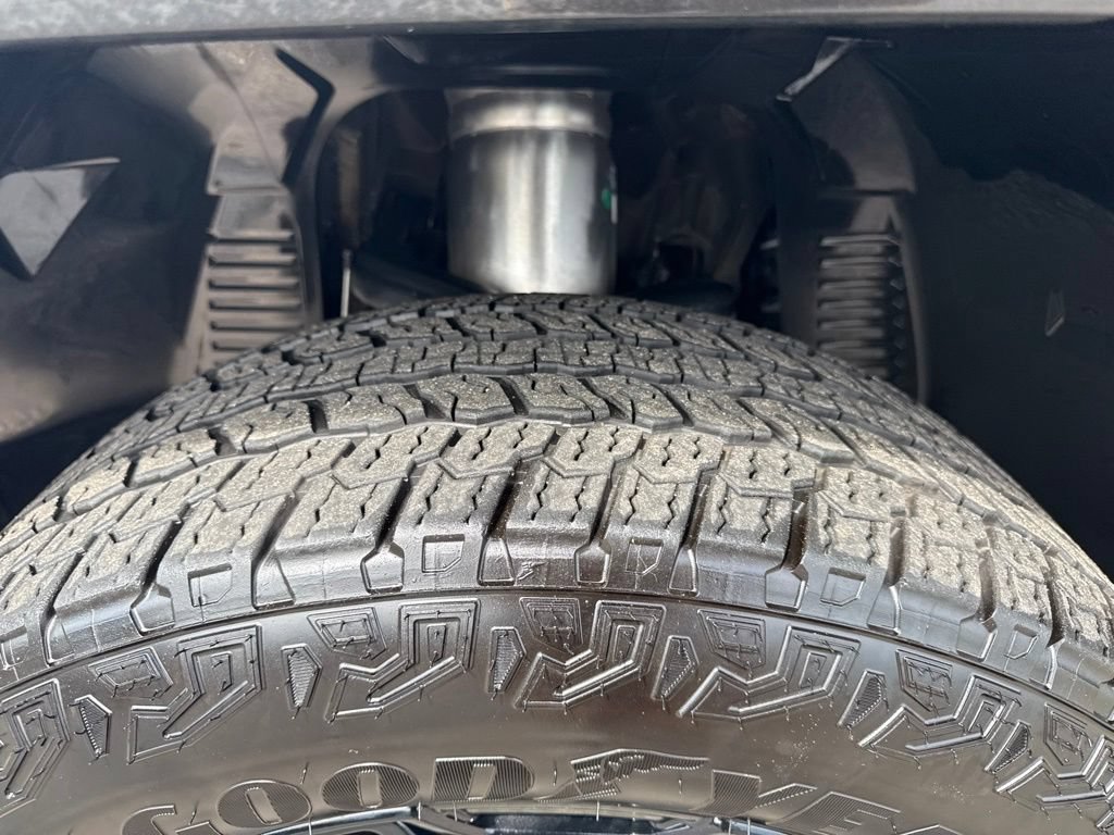 Used 2024 GMC Hummer EV 2X AWD/4WD image 39