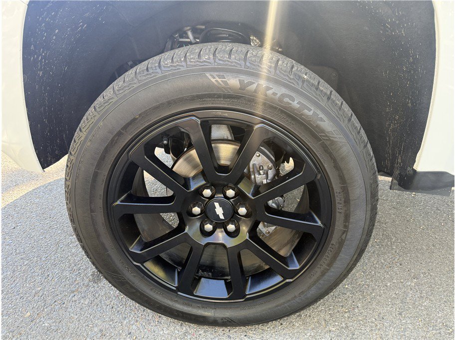 Used 2019 Chevrolet Colorado LT w/ Colorado RST Special Edition AWD/4WD image 12