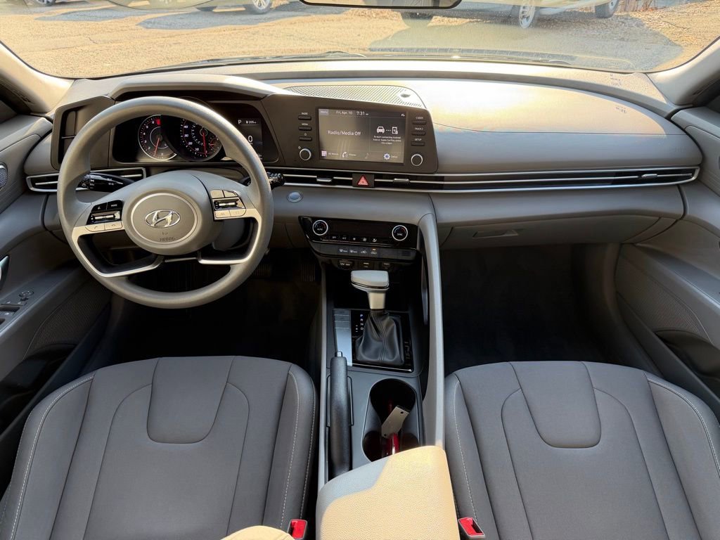 Certified 2023 Hyundai Elantra SEL image 23