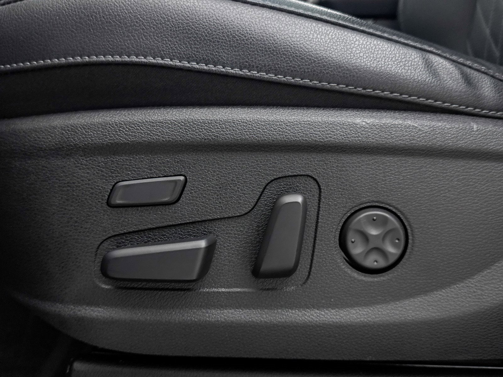 Used 2024 Kia Telluride SX X-Line image 35