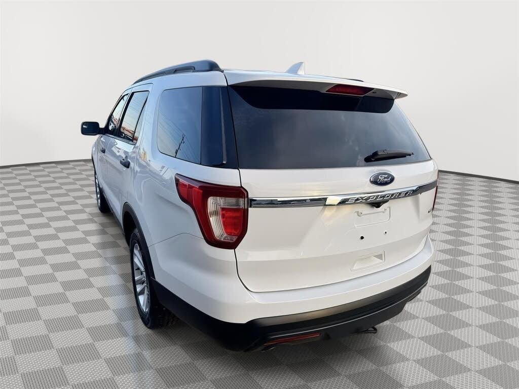 Used 2016 Ford Explorer 4WD image 5
