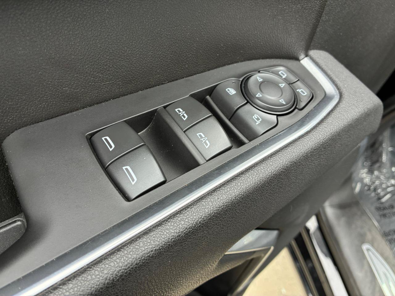 Used 2025 GMC Sierra 1500 SLT AWD/4WD image 10