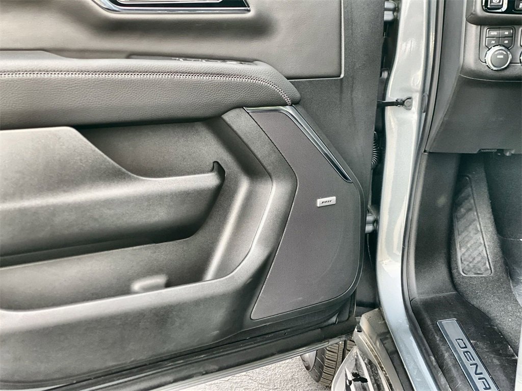 New 2026 GMC Yukon XL Denali w/ Advanced Technology Package image 30