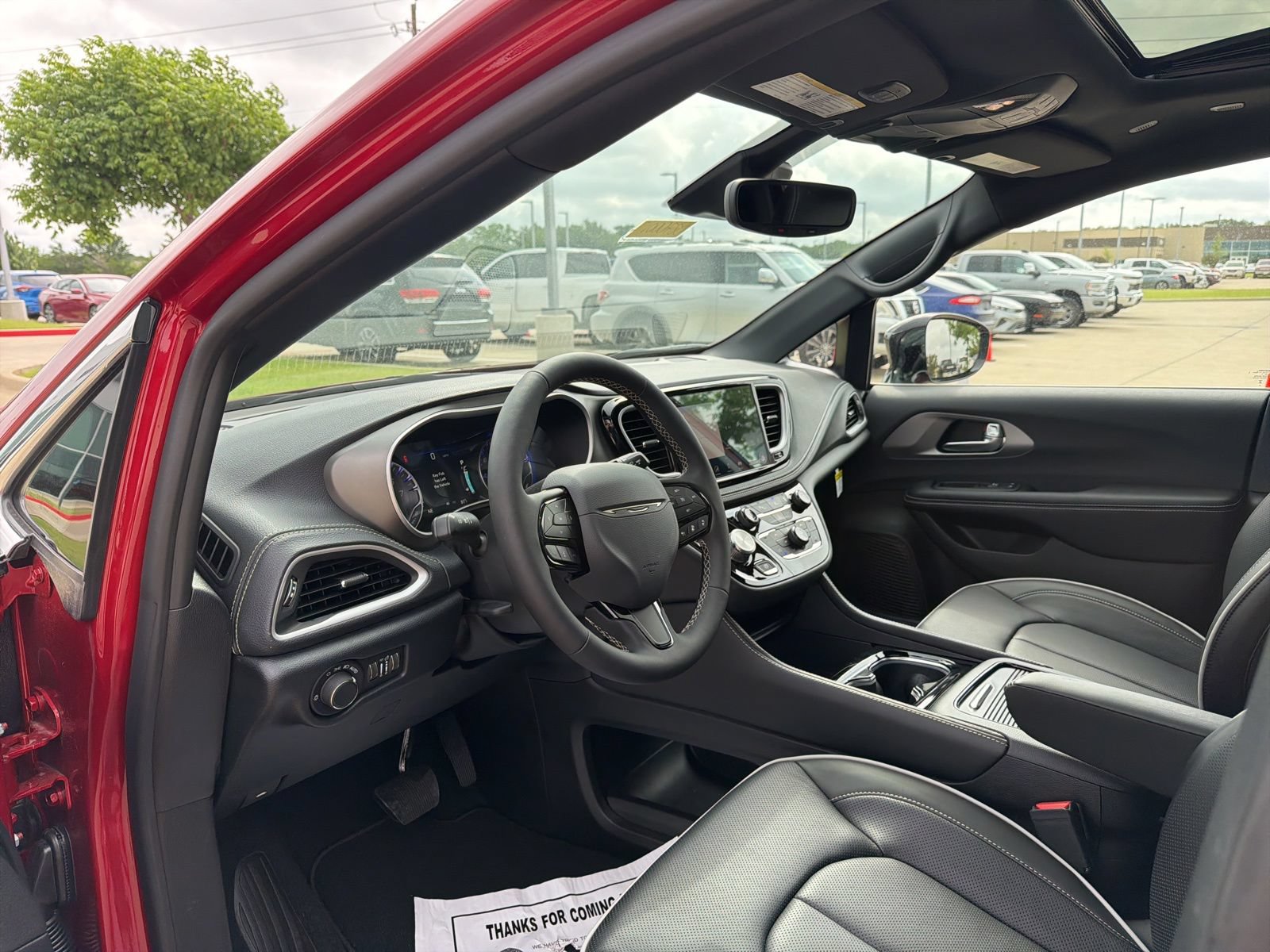 New 2027 Chrysler Pacifica Limited FWD image 12