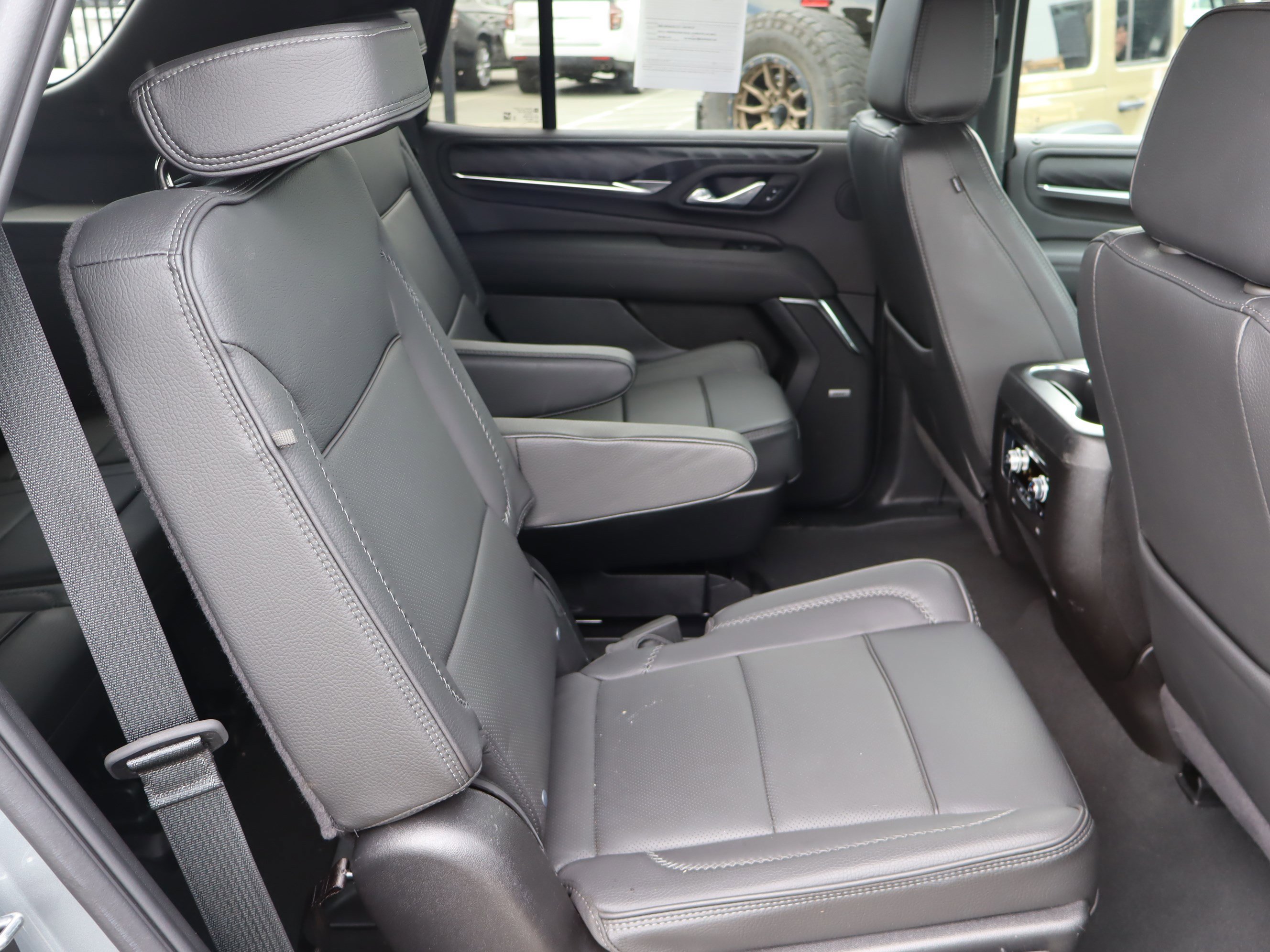 Certified 2024 GMC Yukon Denali image 39